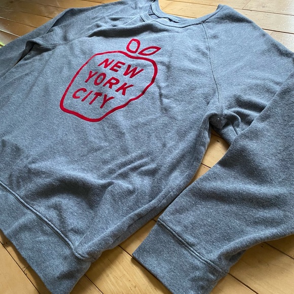 GAP NYC Big Apple Sweater size 2XL - Picture 5 of 8